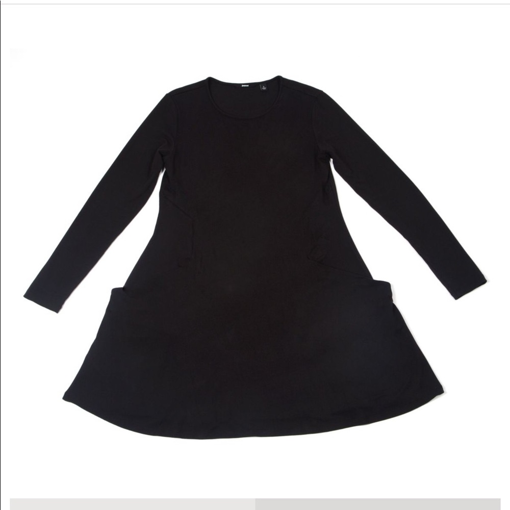 NWT Black Betabrand travel dress